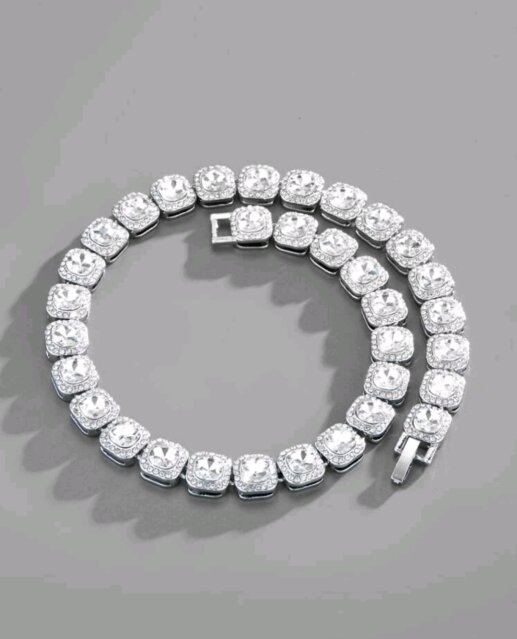 Good Quality Jewelry In Sale.