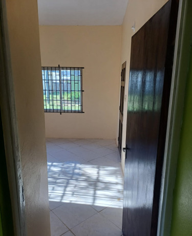  2 Bedroom 2-Bathroom Family Home