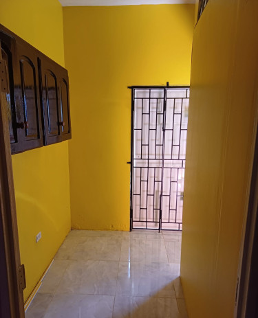  2 Bedroom 2-Bathroom Family Home