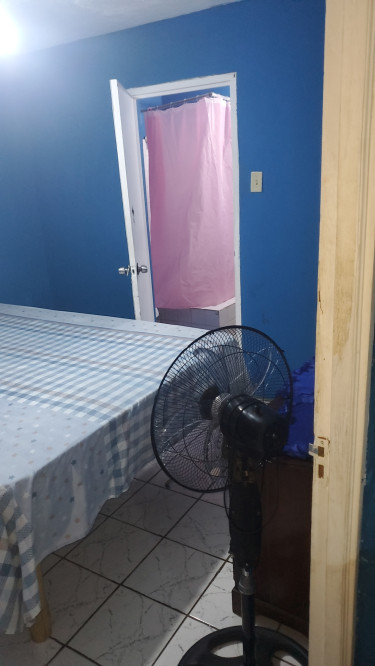 1 Bedroom 1 Bathroom Shared Apt