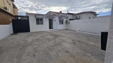 2 Bedroom 1 Bath For Rent