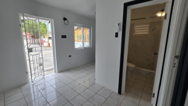 2 Bedroom 1 Bath For Rent