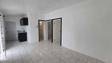 2 Bedroom 1 Bath For Rent