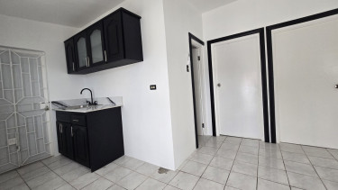 2 Bedroom 1 Bath For Rent