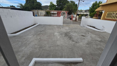 2 Bedroom 1 Bath For Rent