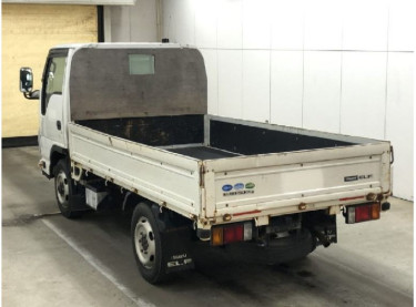2016 Isuzu Elf