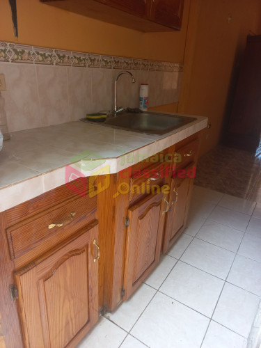 1 Bedroom Studio, Central Location (Unfurnished)