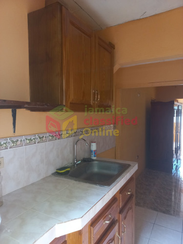 1 Bedroom Studio, Central Location (Unfurnished)
