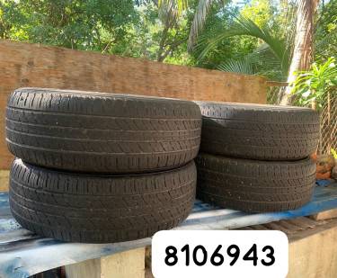 Khumo 17 Inch Tires Barely Used 32k