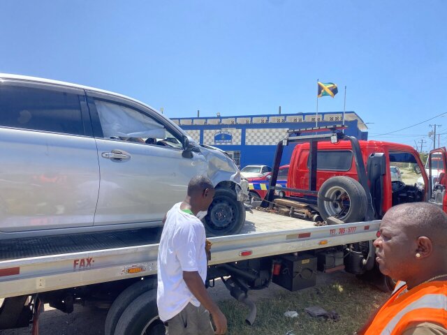 2016 Toyota Axio G Type Crashed