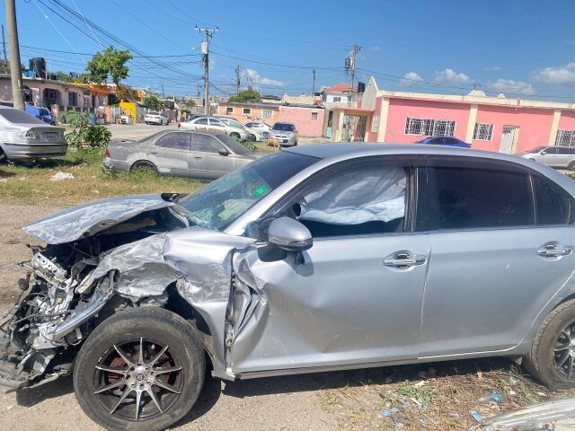 2016 Toyota Axio G Type Crashed