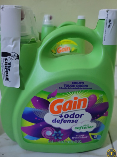 Laundry Detergent And Fabric Softeners 