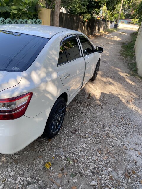 2012 Toyota Premio