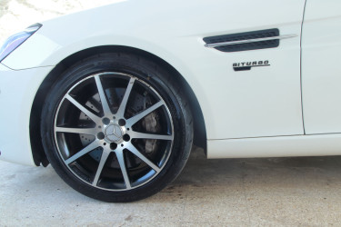 MERCEDES BENZ SLC43 AMG