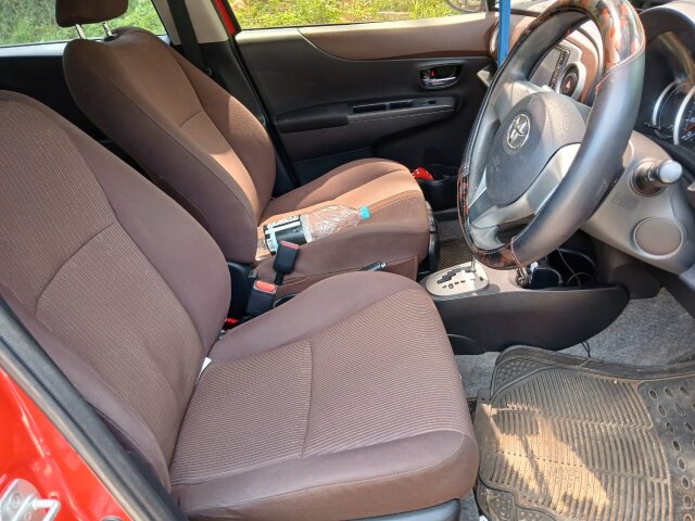 2013 Toyota Vitz $990K 8763188237