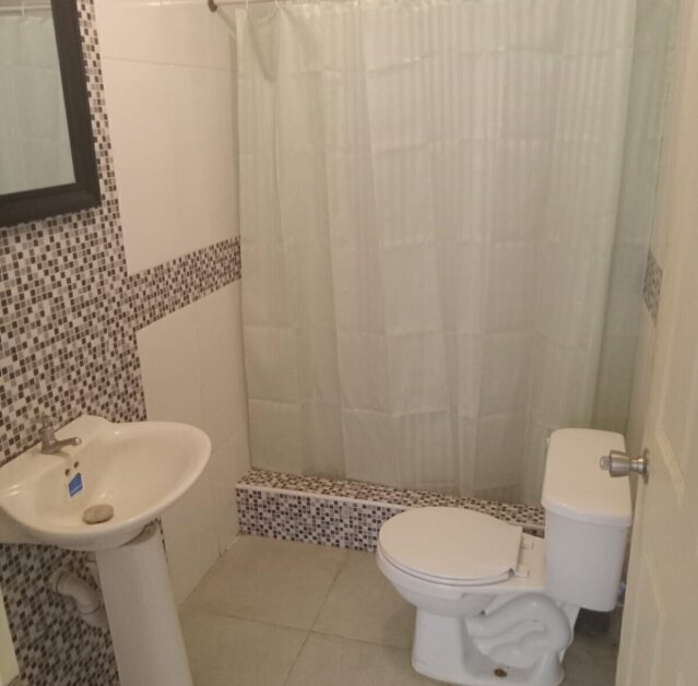 1 Bedroom Apt