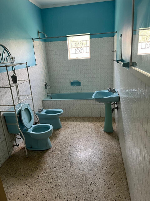 5 Bedroom Commercial/residential Property