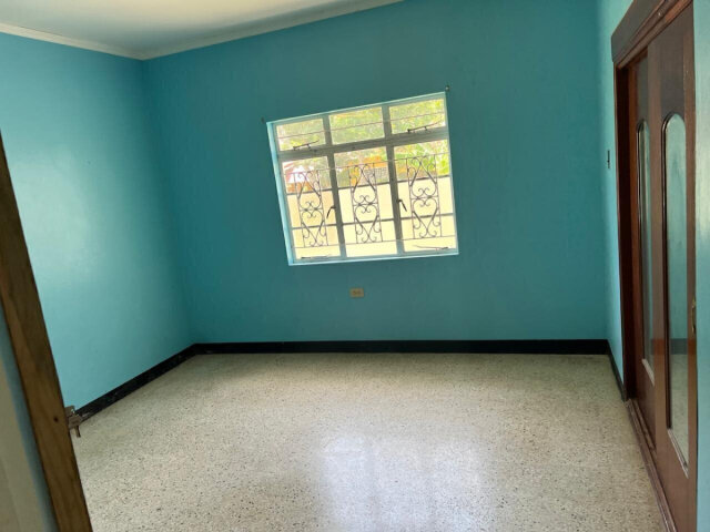5 Bedroom Commercial/residential Property