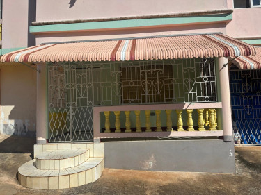 Rent 2 Bedrooms in Shared Ground-Floor Unit Houses Oakwood Drive, Mandeville
