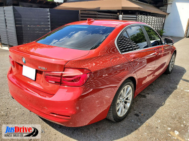 2018 BMW 318i