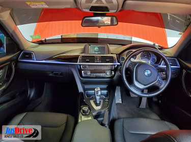 2018 BMW 318i