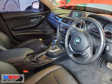 2018 BMW 318i