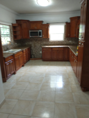 3 Bedroom 3 Bath House