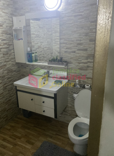 Fully Furnished 1 Bedroom Apartment 