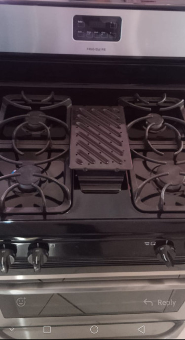 Frigidaire Electric Stove For Sale 4 Burners Cheap