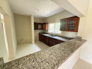 2 Bedroom Runaway Bay, Honeymoon Ci