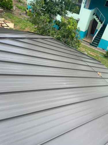 Standing Seam Panels Roofing System 