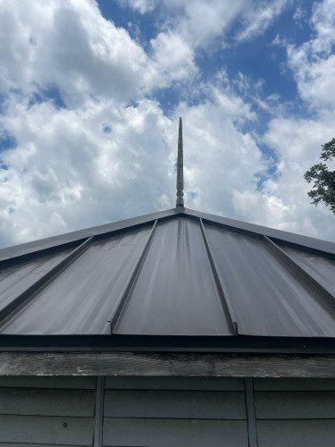 Standing Seam Panels Roofing System 
