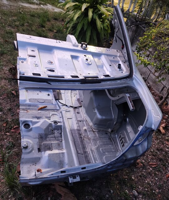 Axio Right Back Quarter Panel 2013 Up