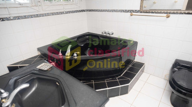 5 Bedroom 5 Baths 2 Storey Income Earner Property