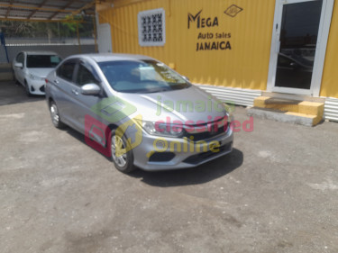 2020 Honda Grace Silver/White (NEW Import) Cars Molynes Road