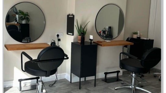 Hair Dresser & Barber Station 4 Rent Hair East Prospect, Morant Bay; St. Thomas
