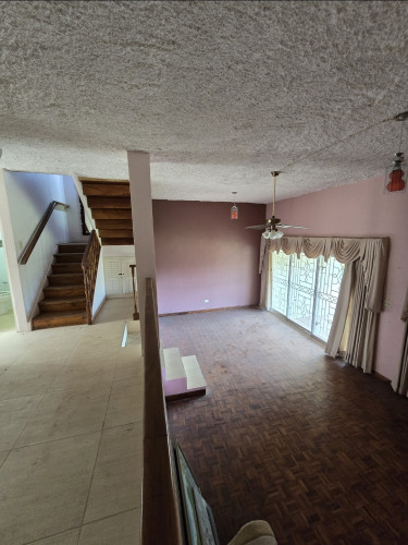 3 Bedroom Townhouse Leas Flat Red Hills