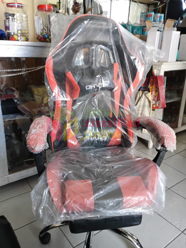 Negotiable Sale: Gaming Chairs