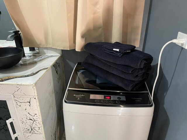1 Bedroom Apartment With Kitchen And Bathroom