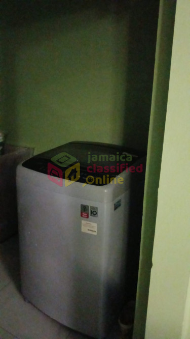 1 Bedroom/ Shared Bathroom & Kitchen Houses Jacaranda Homes,