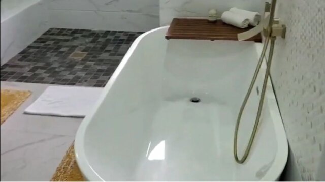 Stylish 3 Bedrooms 3 Bathrooms For Rent