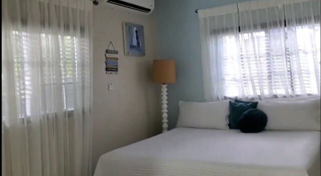 Stylish 3 Bedrooms 3 Bathrooms For Rent