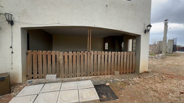 6 Bedroom House For Sale