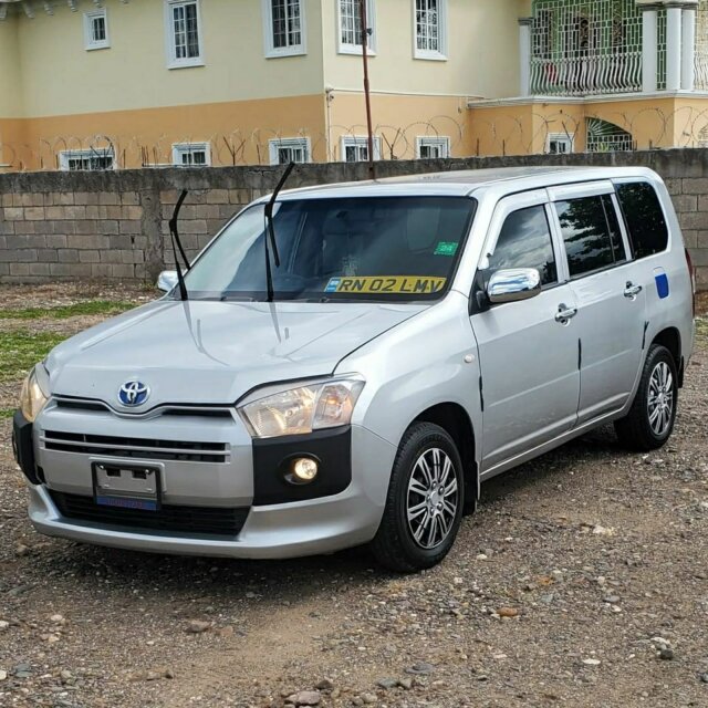 2016 Toyota Problx