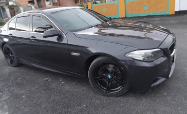 2013 BWM 5 Series Excellent Condition(Lady Driven)