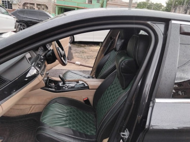 2013 BWM 5 Series Excellent Condition(Lady Driven)