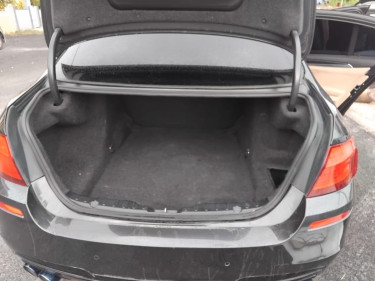 2013 BWM 5 Series Excellent Condition(Lady Driven)