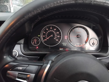 2013 BWM 5 Series Excellent Condition(Lady Driven)