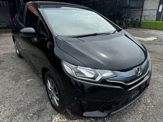 MINT CONDITION HONDA FIT 2013
