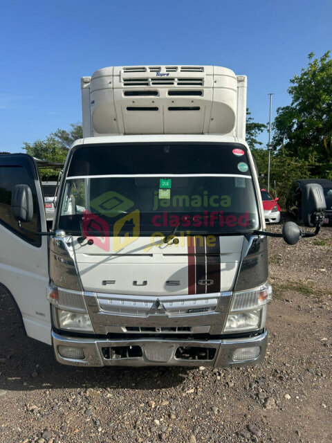 2014 Mitsubishi Fuso